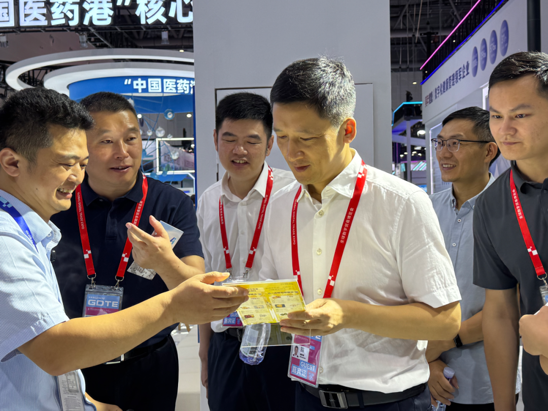 1759973187844037XaQi.png 640 (2).png